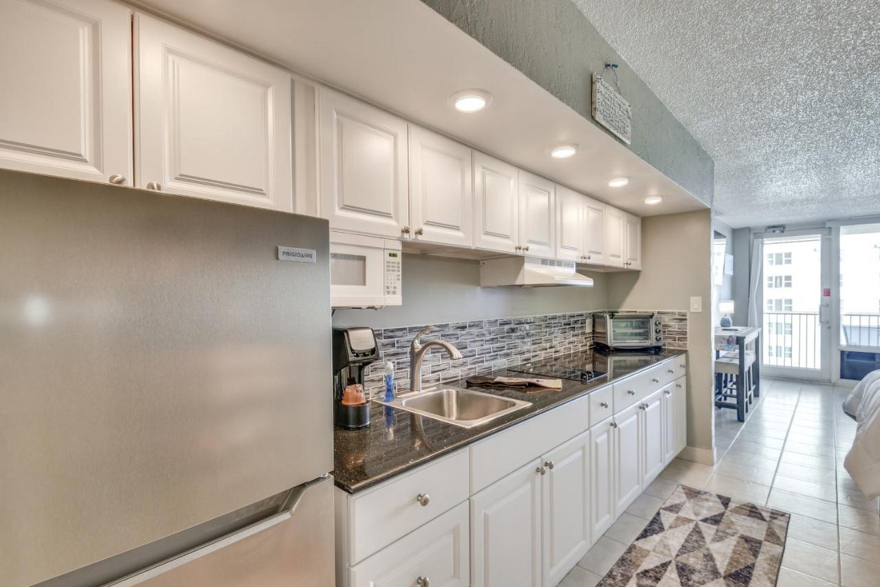 Breezy Daytona Beach Studio With Balcony And Views! 외부 사진